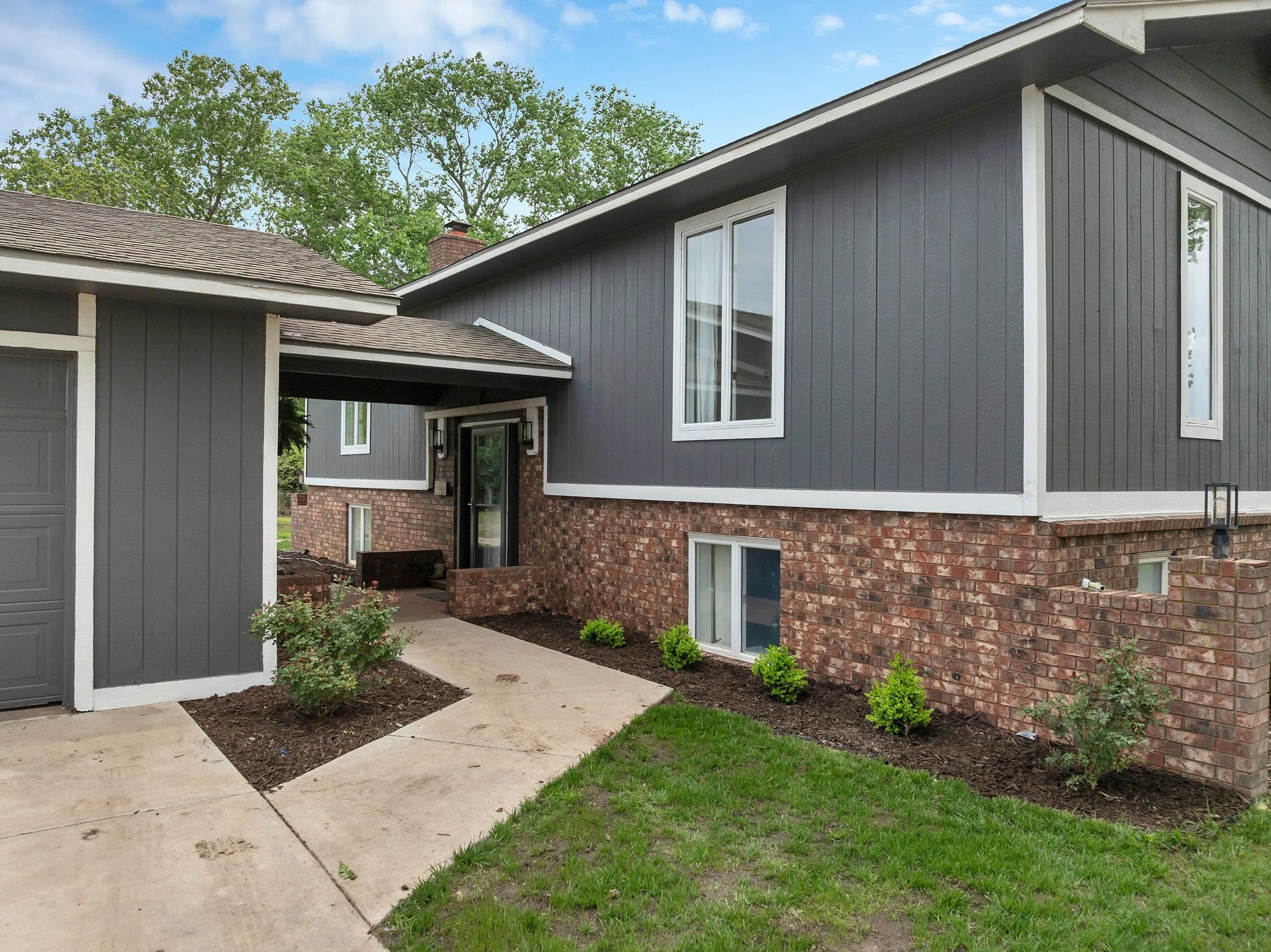 5836 S Killdeer Ln, Viola, Kansas image 4