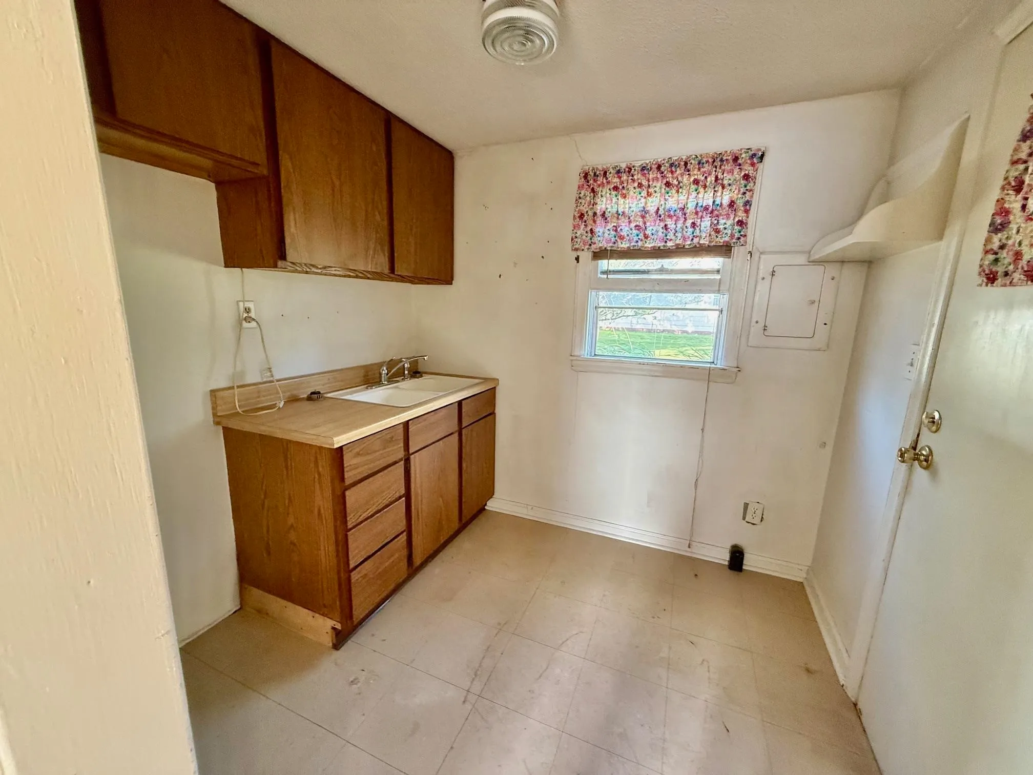 Wellington, Kansas 67152, United States, 1 Bedroom Bedrooms, ,1 BathroomBathrooms,Residential,Active,157847