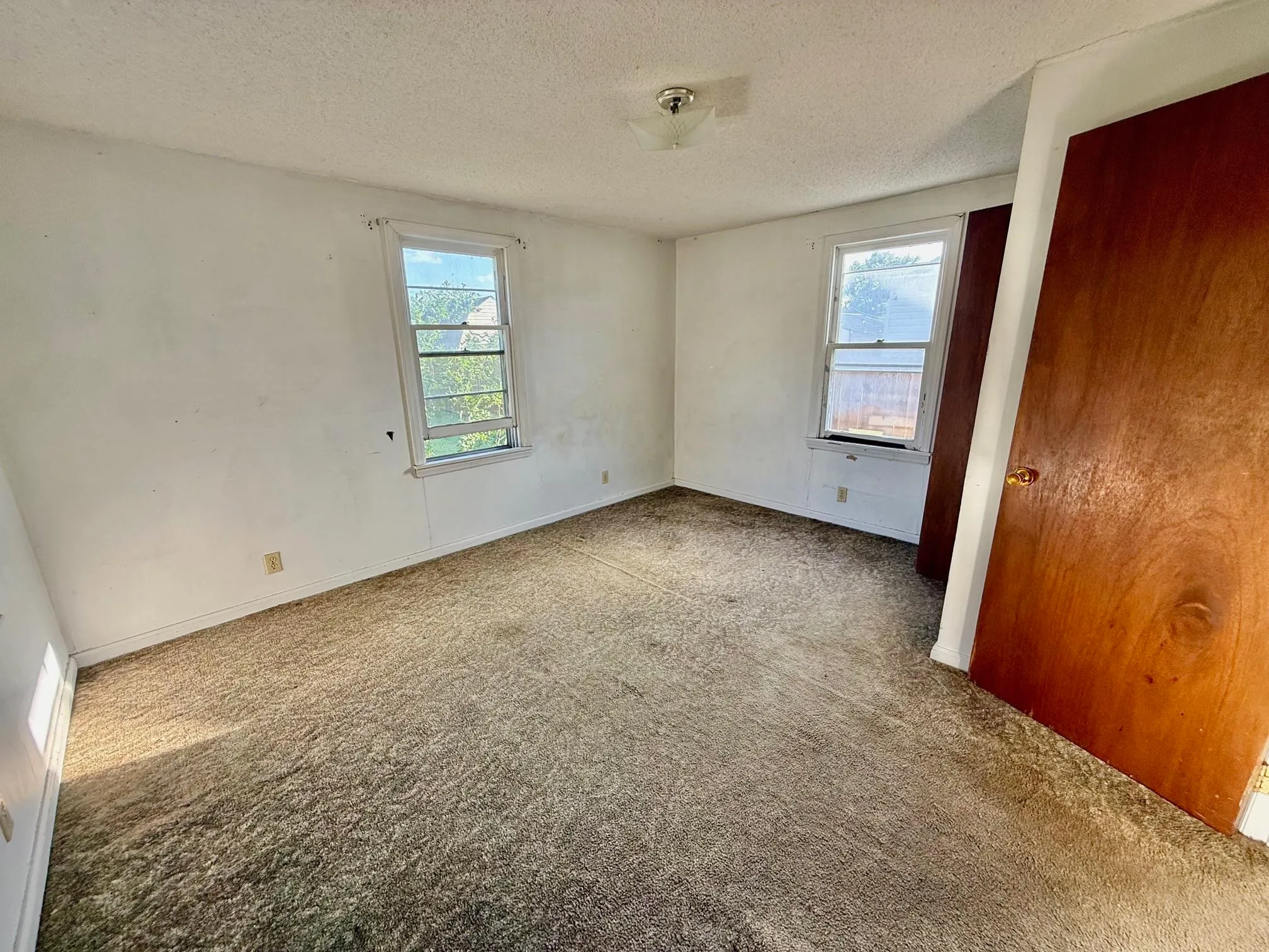 Wellington, Kansas 67152, United States, 1 Bedroom Bedrooms, ,1 BathroomBathrooms,Residential,Active,157847