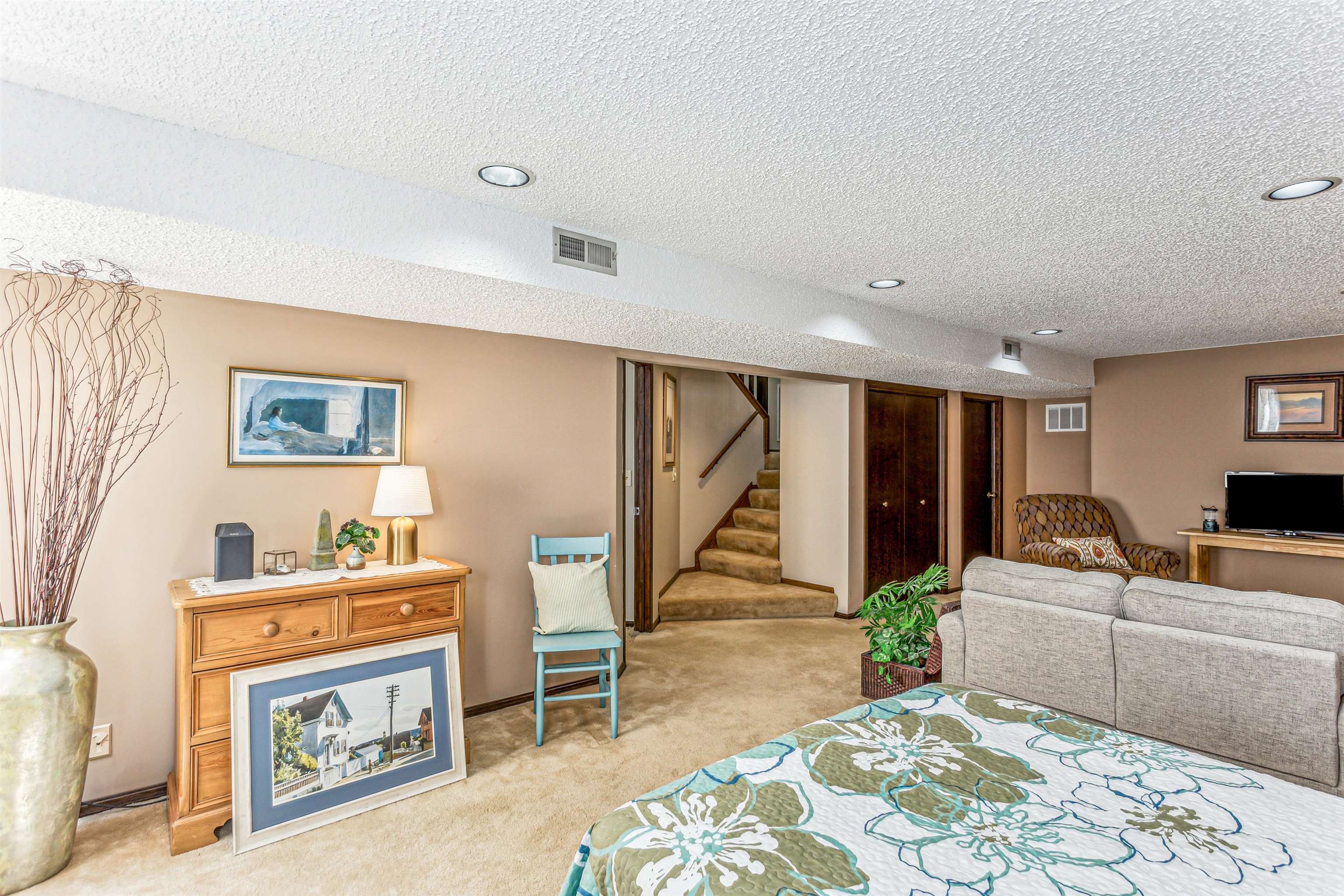 6736 E Pepperwood Ct, Wichita, Kansas image 15