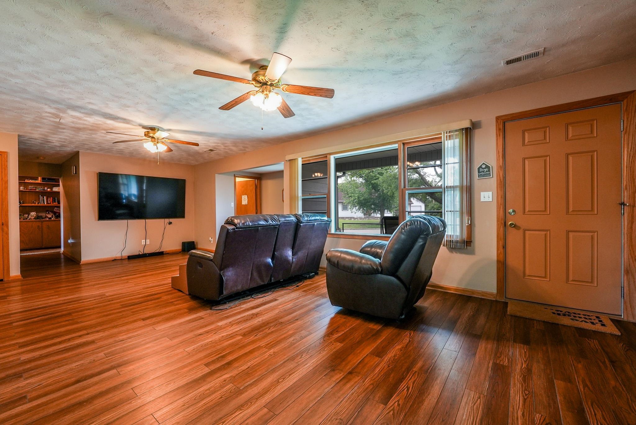 822 Fredrick Dr, El Dorado, Kansas image 3