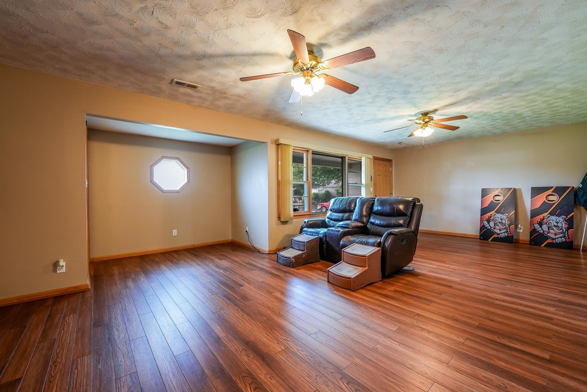 822 Fredrick Dr, El Dorado, Kansas image 4