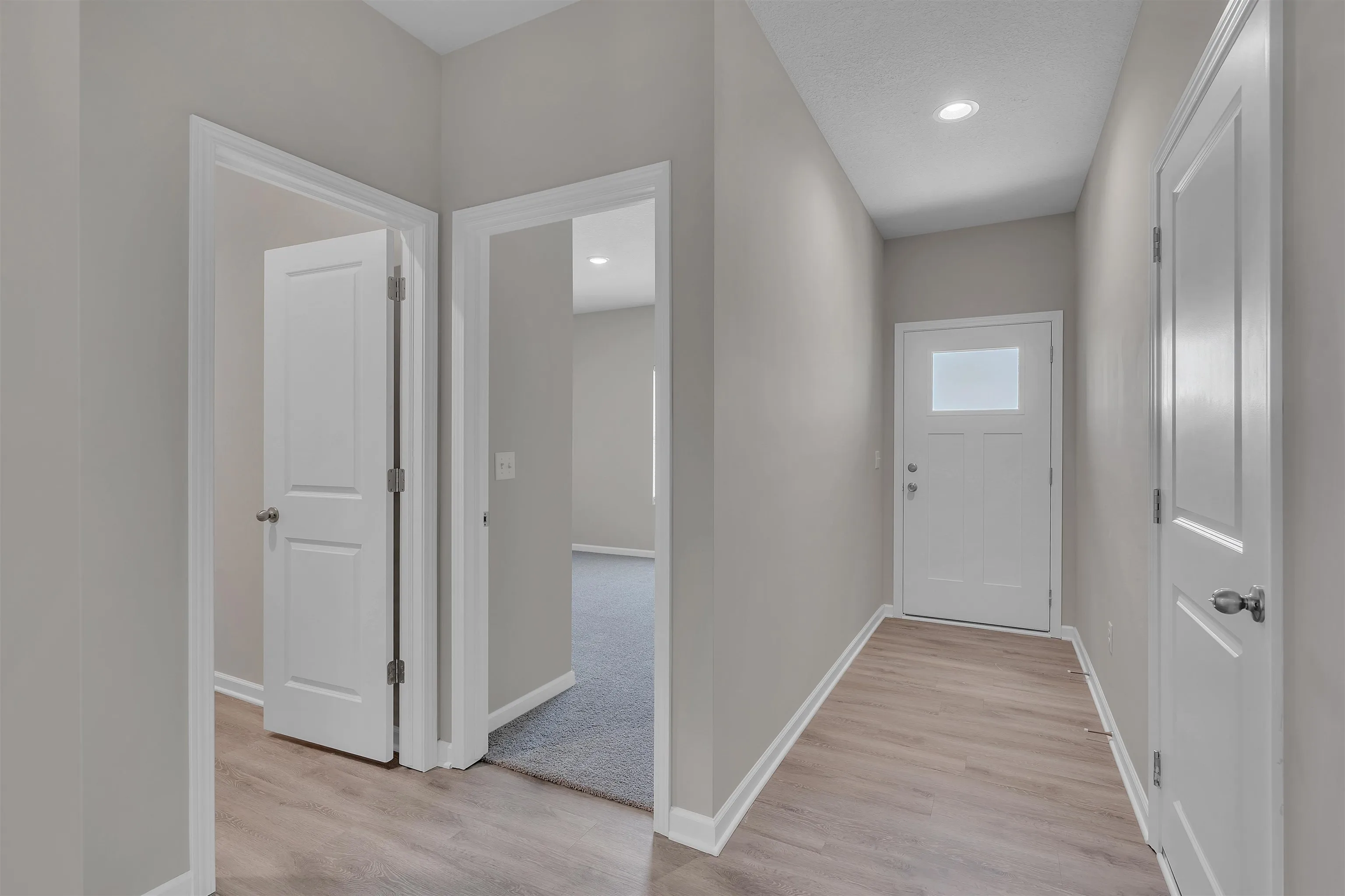 Garden Plain, Kansas 67050, United States, 4 Bedrooms Bedrooms, ,2 BathroomsBathrooms,Residential,Pending,47213