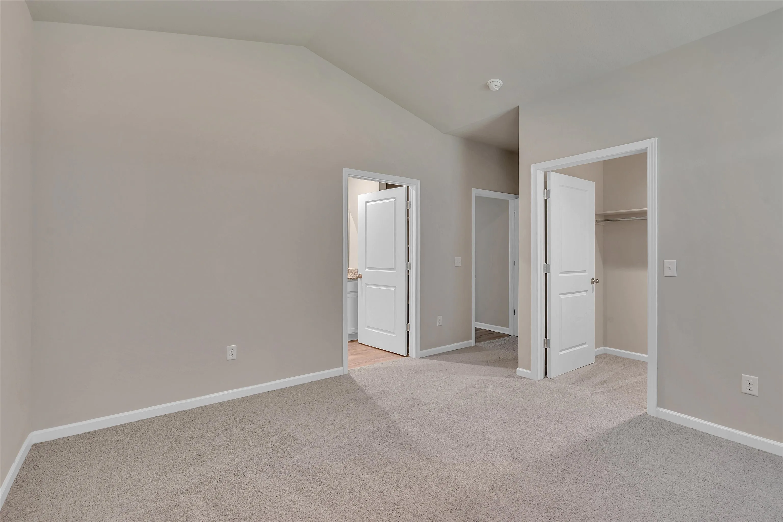 Garden Plain, Kansas 67050, United States, 4 Bedrooms Bedrooms, ,2 BathroomsBathrooms,Residential,Pending,47213