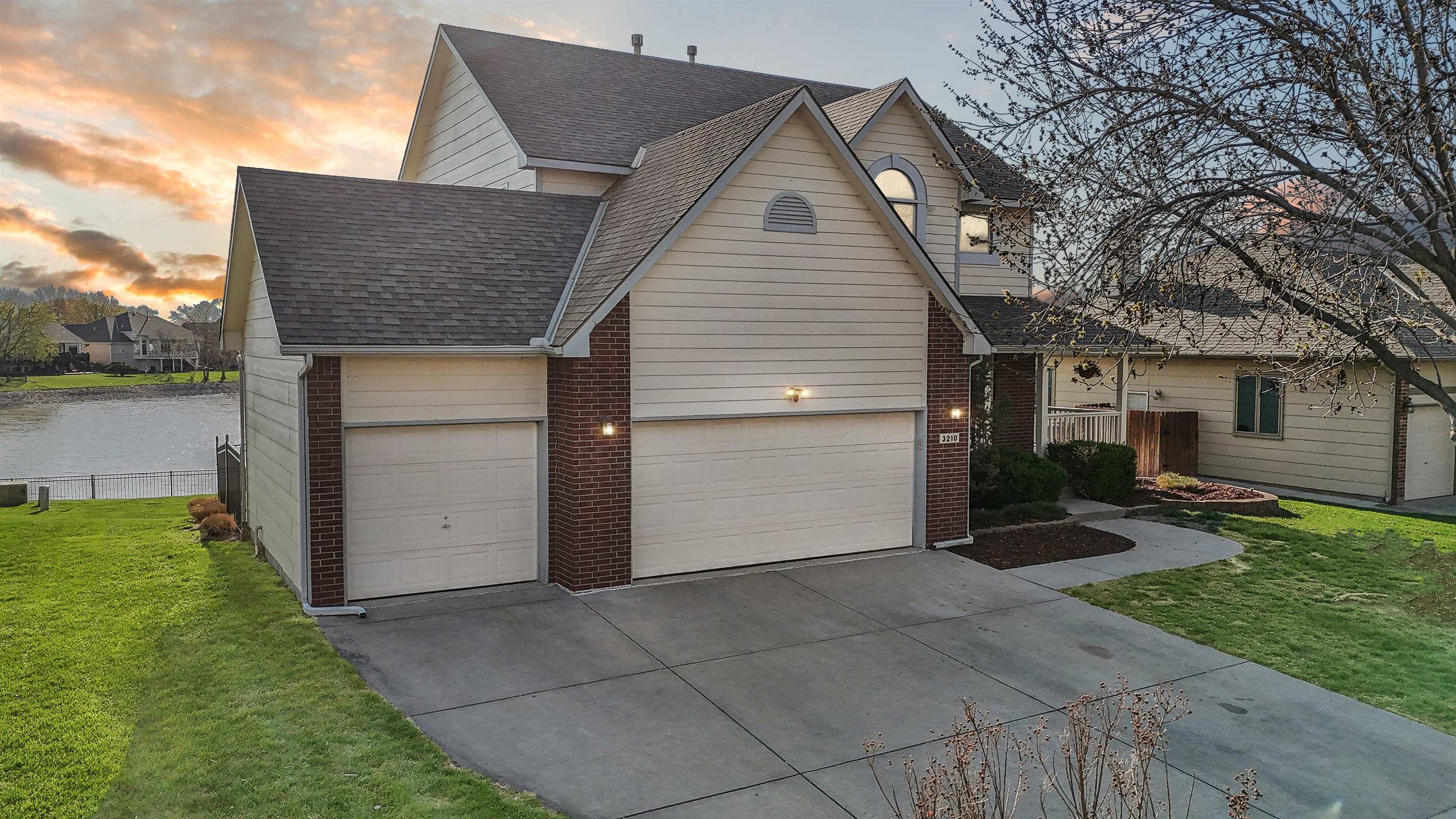 3210 N Lakecrest St, Wichita, Virginia image 2