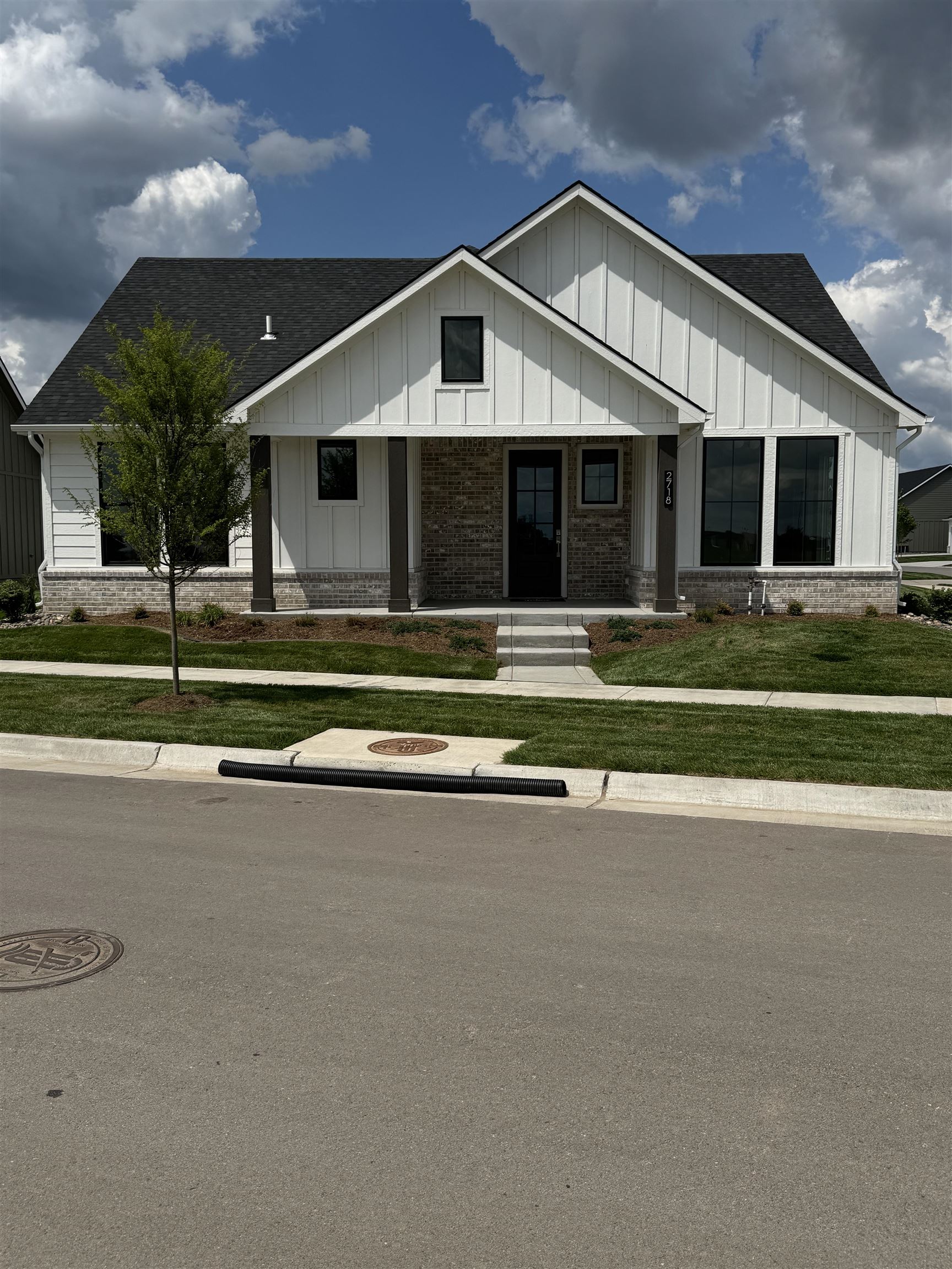 2718 W Shearwater St, Wichita, Virginia image 1