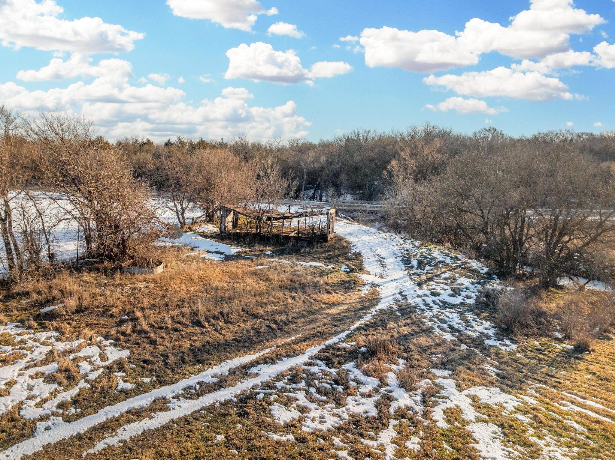 2669 S Oliver Rd, Newton, Kansas image 9