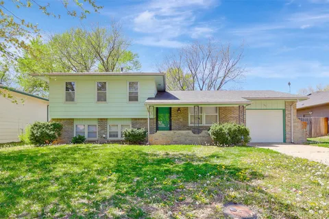 131 S Circle Dr, Derby, KS 67037 - MLS#: 653969