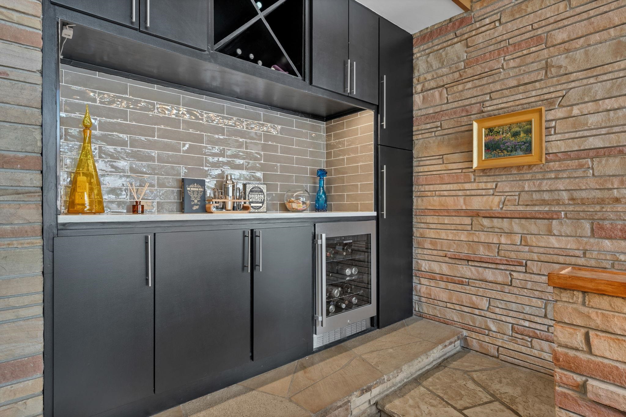 1210 N Willow Ln, Wichita, Kansas image 11