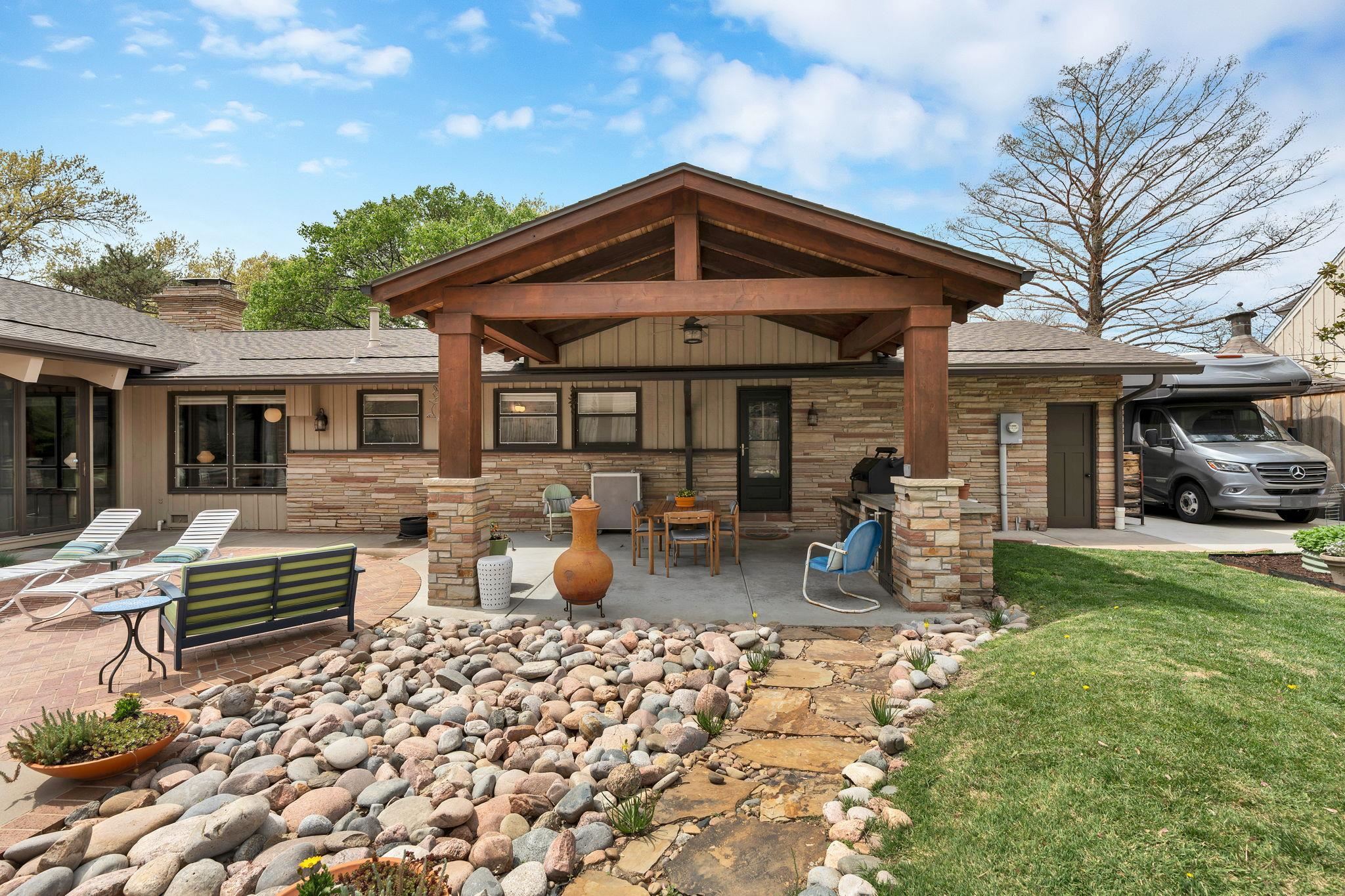 1210 N Willow Ln, Wichita, Kansas image 34