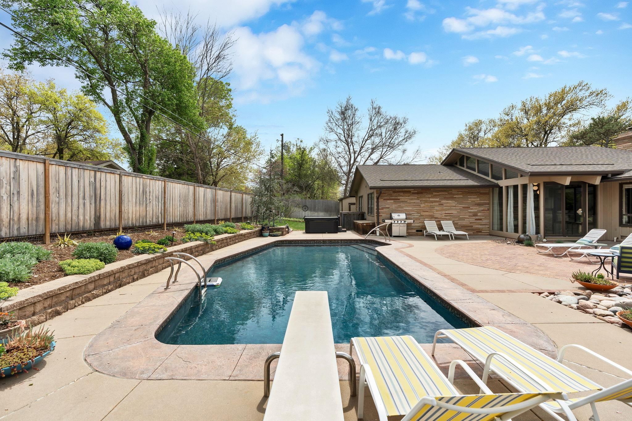 1210 N Willow Ln, Wichita, Kansas image 31