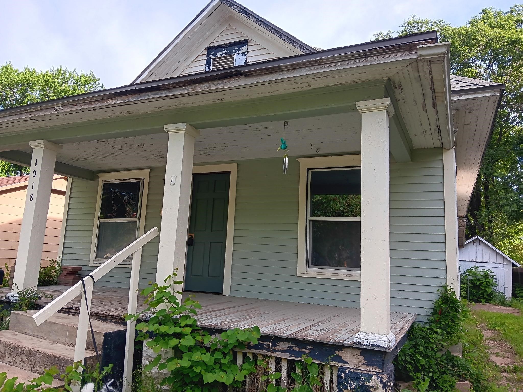 1018 E 6th Ave, Winfield, Kansas image 2