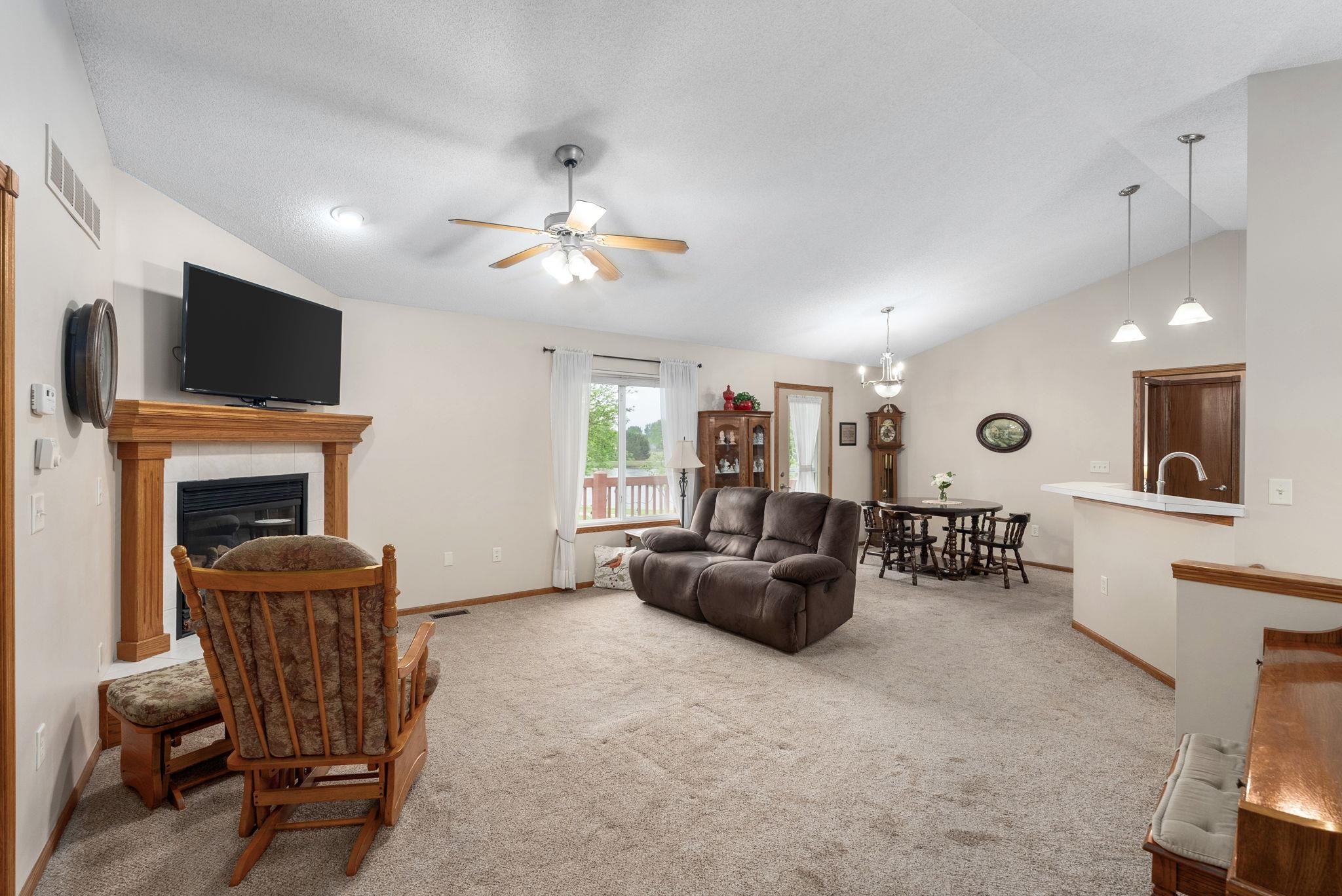 2539 E Ventnor Ct, Park City, Kansas image 3