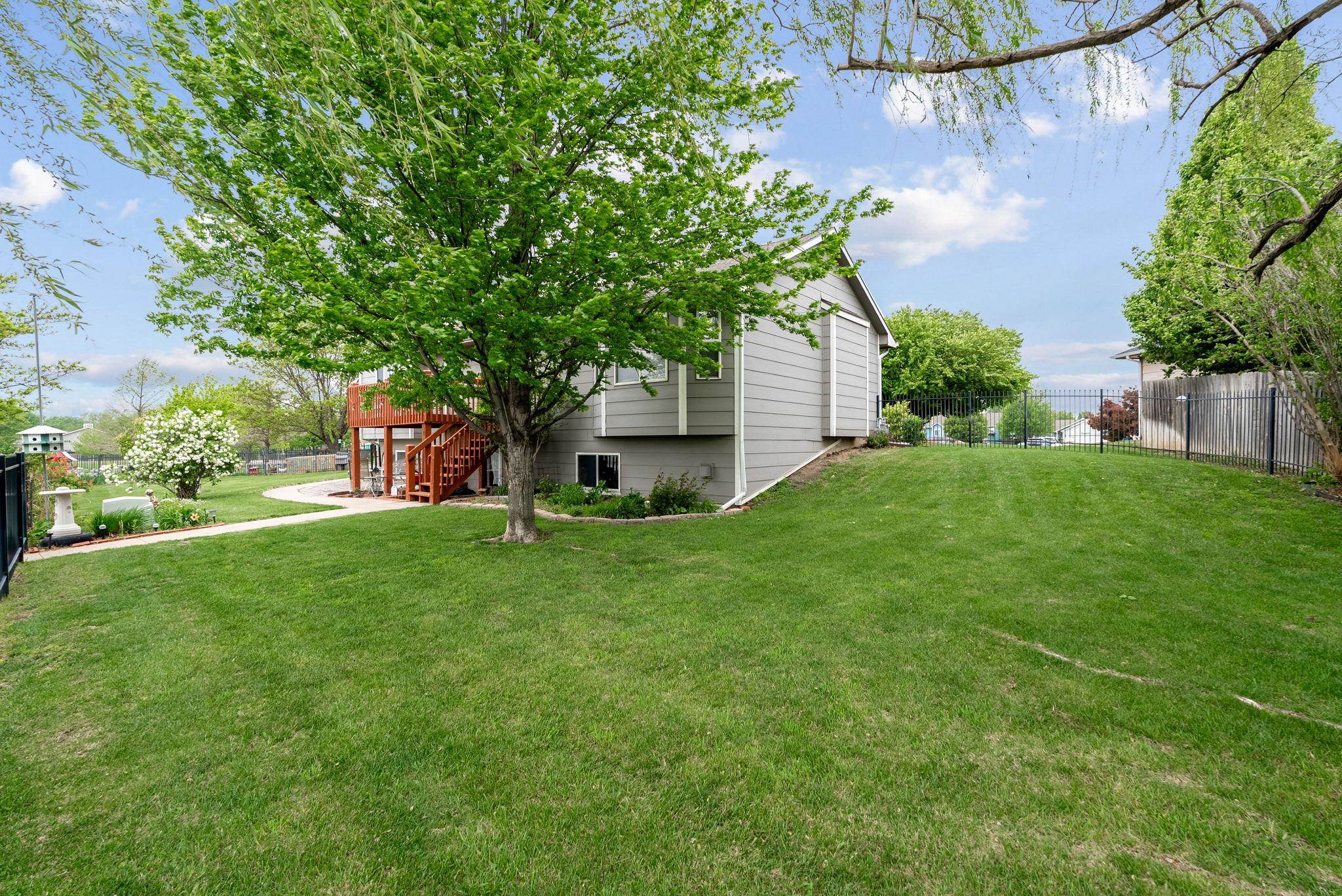 2539 E Ventnor Ct, Park City, Kansas image 28