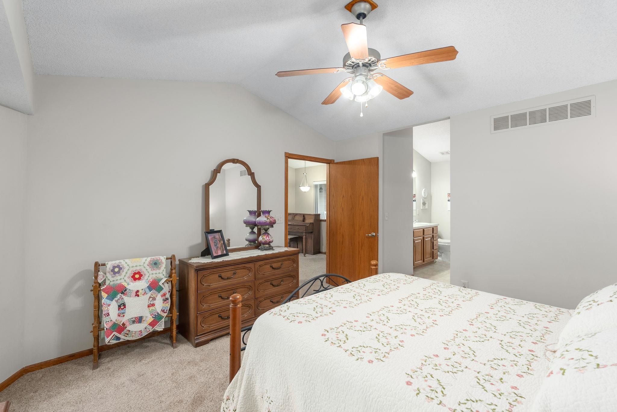 2539 E Ventnor Ct, Park City, Kansas image 12