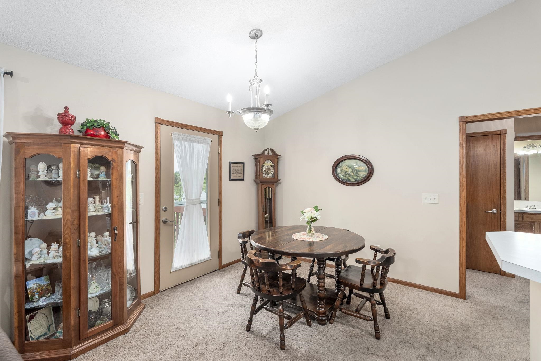 2539 E Ventnor Ct, Park City, Kansas image 5