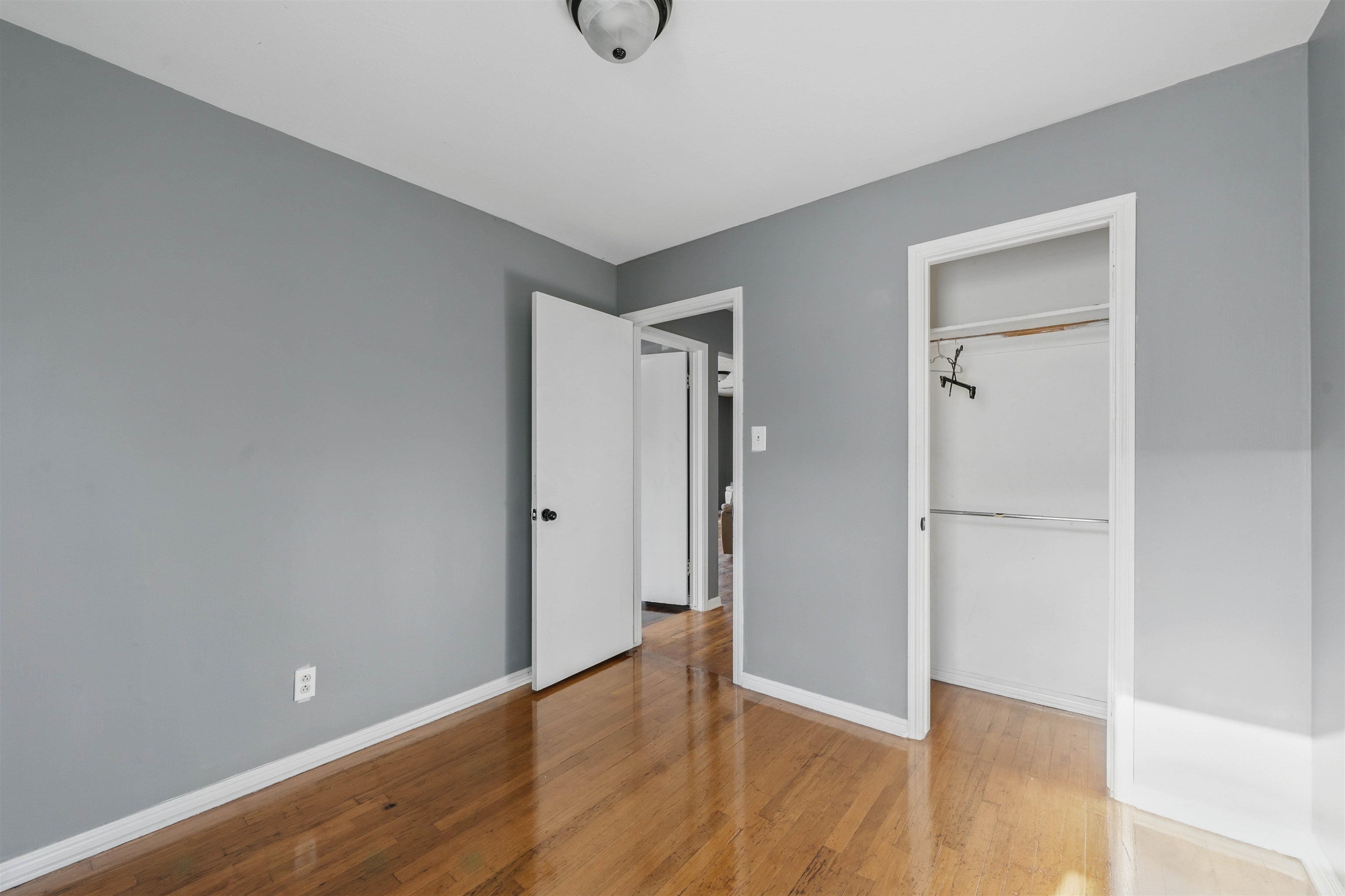 718 W 44th St S, Wichita, Kansas image 17