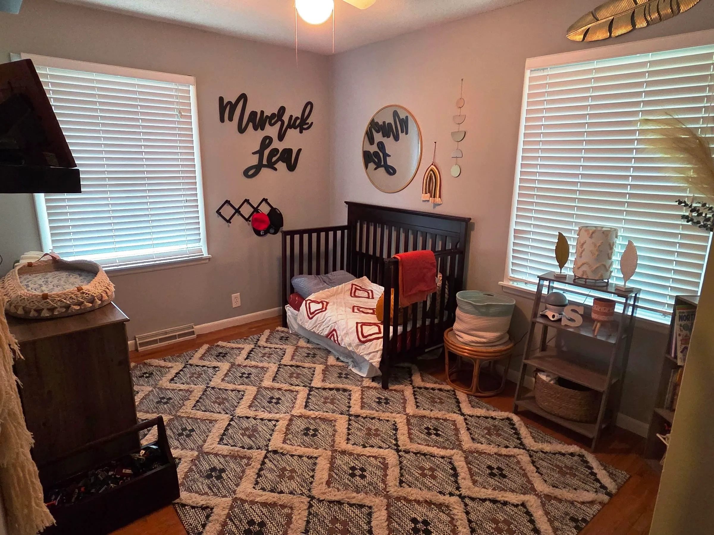 Newton, Kansas 67114, United States, 3 Bedrooms Bedrooms, ,2 BathroomsBathrooms,Residential,Pending,210464