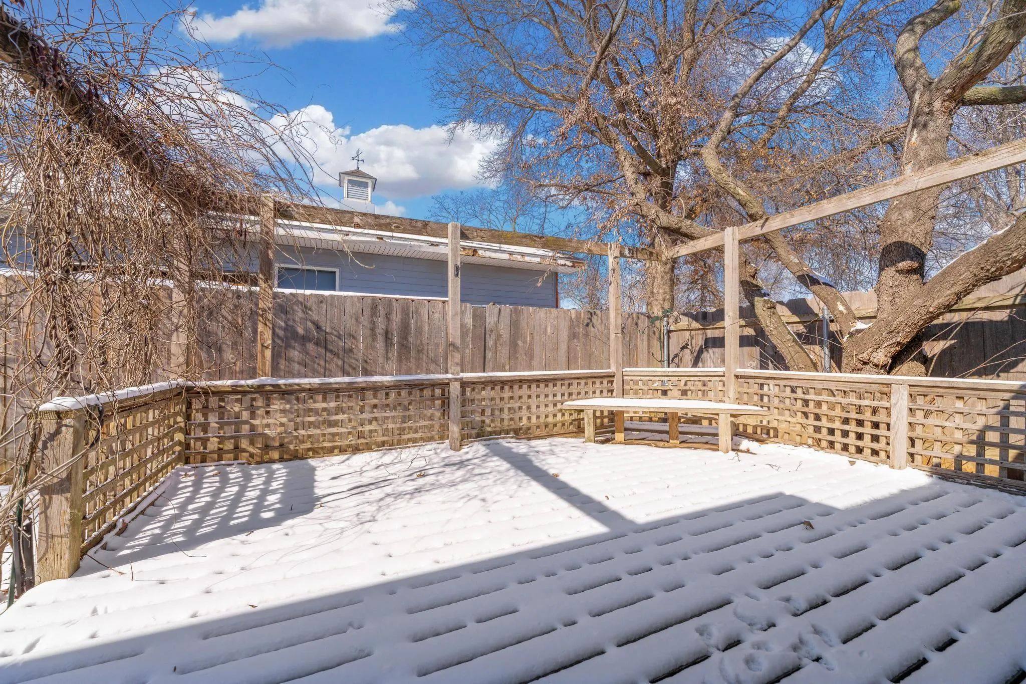 Wichita, Kansas 67204, United States, 3 Bedrooms Bedrooms, ,2 BathroomsBathrooms,Residential,Pending,3972