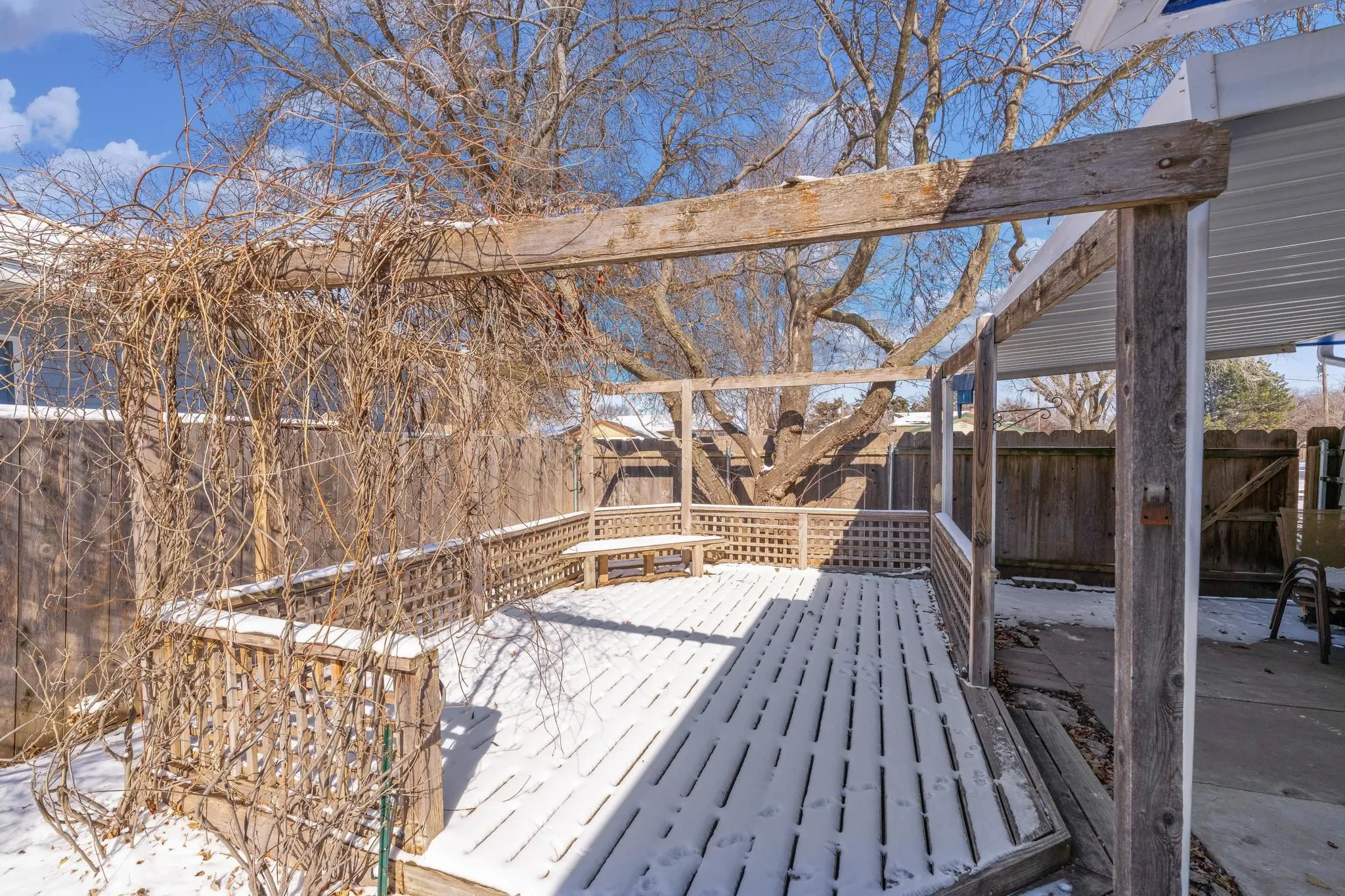 Wichita, Kansas 67204, United States, 3 Bedrooms Bedrooms, ,2 BathroomsBathrooms,Residential,Pending,3972