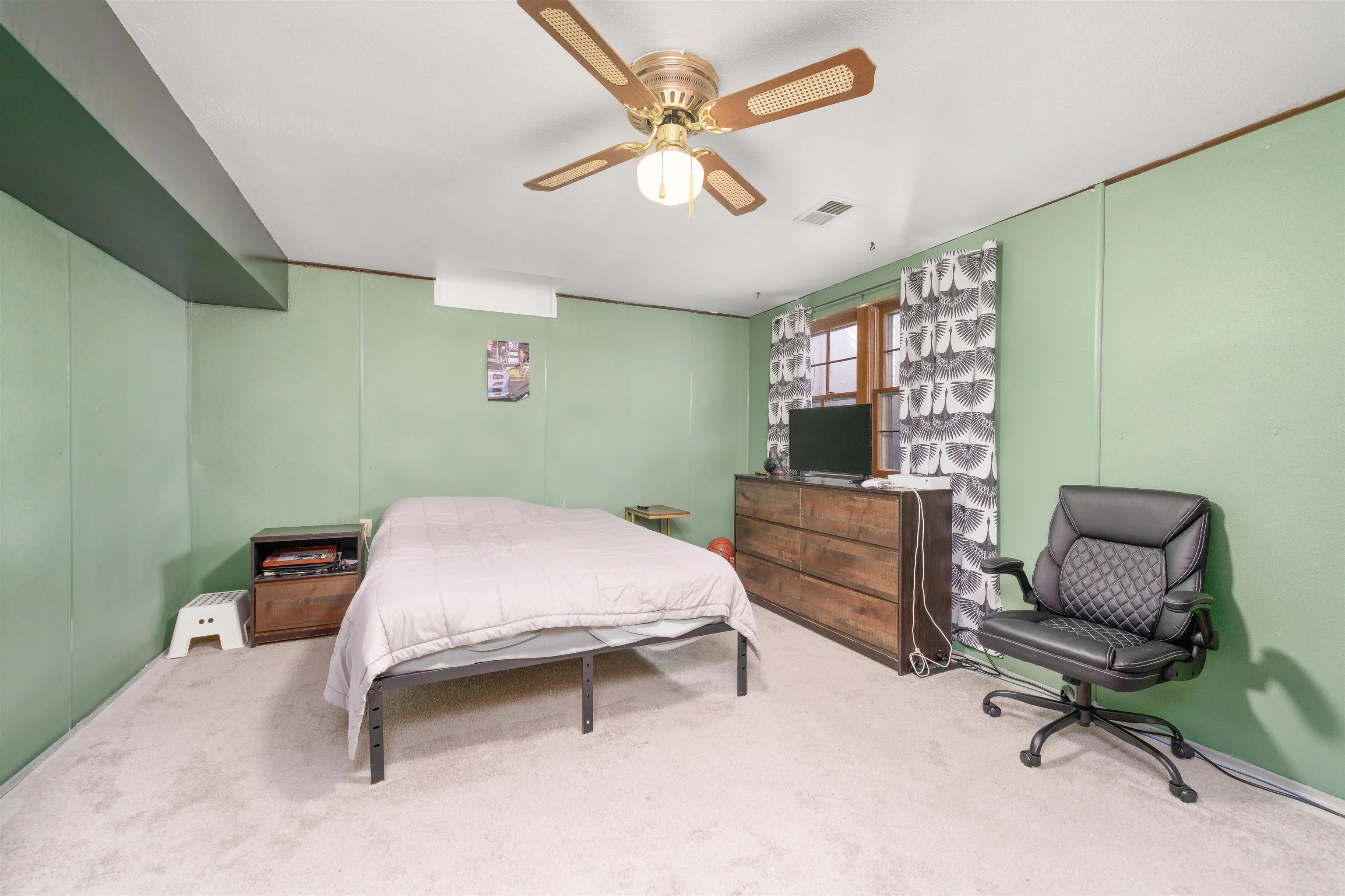 Wichita, Kansas 67204, United States, 3 Bedrooms Bedrooms, ,2 BathroomsBathrooms,Residential,Pending,3972