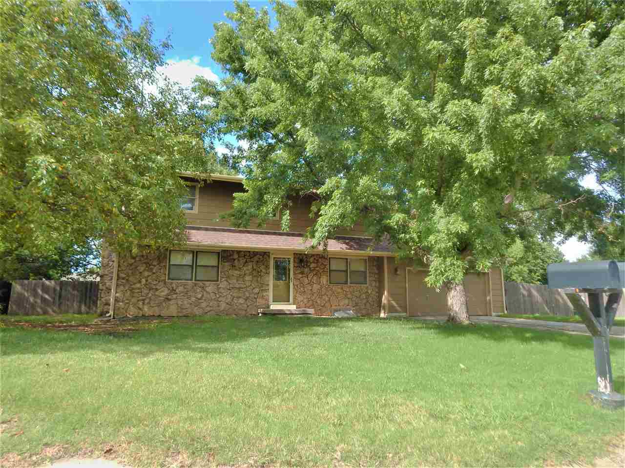 1410 N Meeker Ct
