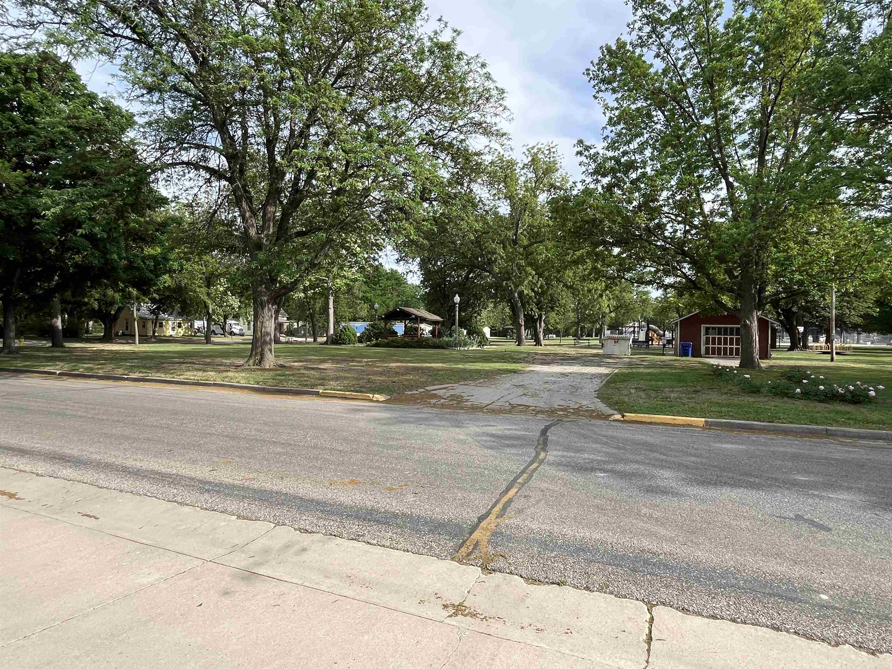 434 S 1st Street, Lindsborg, Kansas image 34