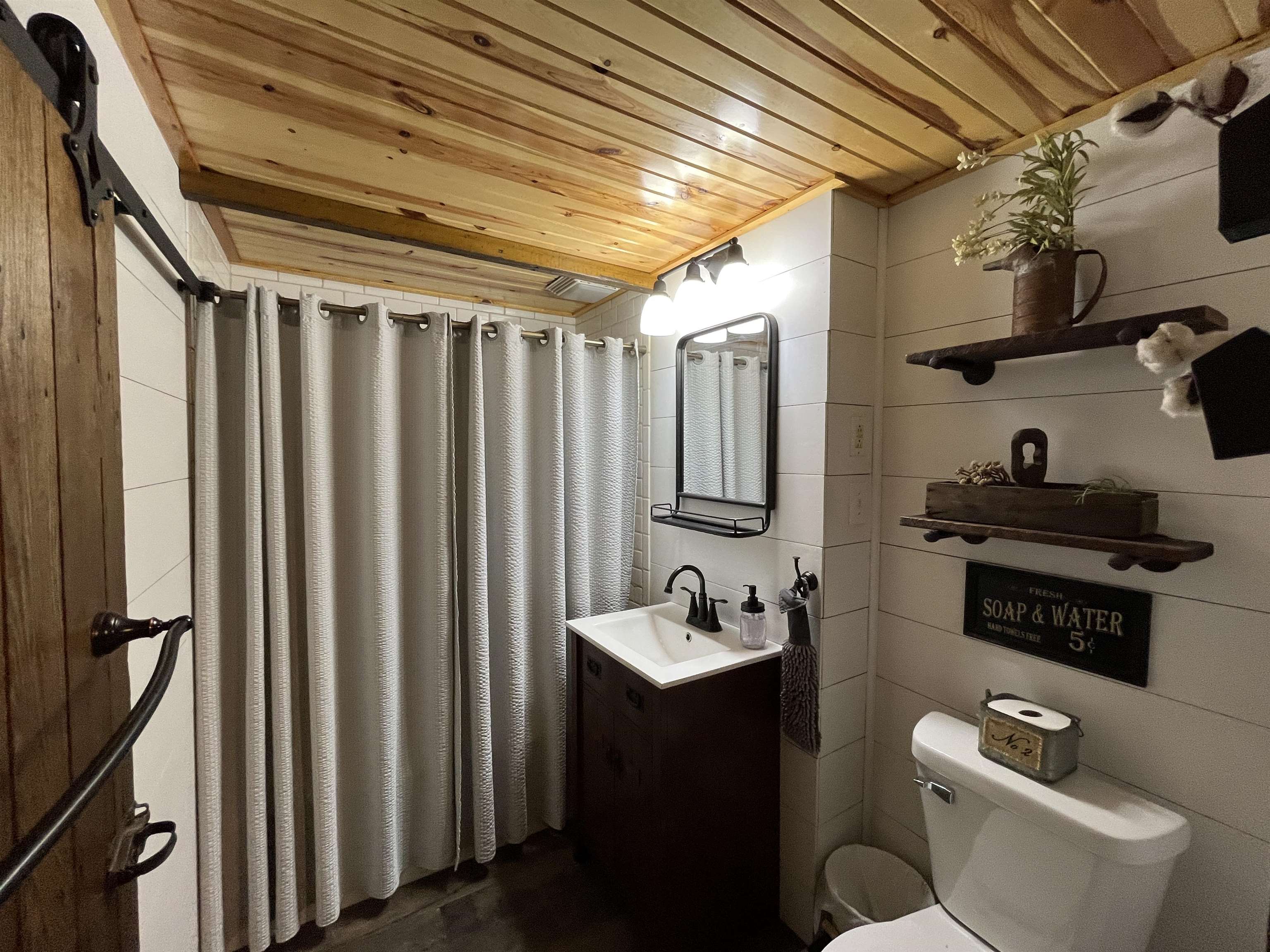 434 S 1st Street, Lindsborg, Kansas image 23