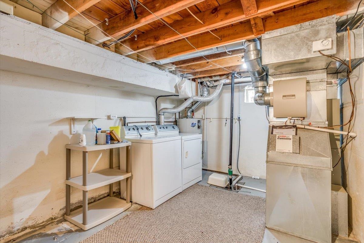 Wichita, Kansas 67211, United States, 3 Bedrooms Bedrooms, ,1 BathroomBathrooms,Residential,Pending,59674