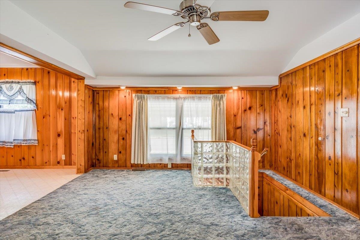 Wichita, Kansas 67211, United States, 3 Bedrooms Bedrooms, ,1 BathroomBathrooms,Residential,Pending,59674