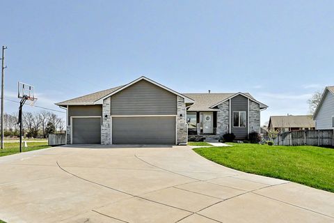 Condo For Sale - 113 W Meadowsweet Ct<br/> Andover, KS 67002