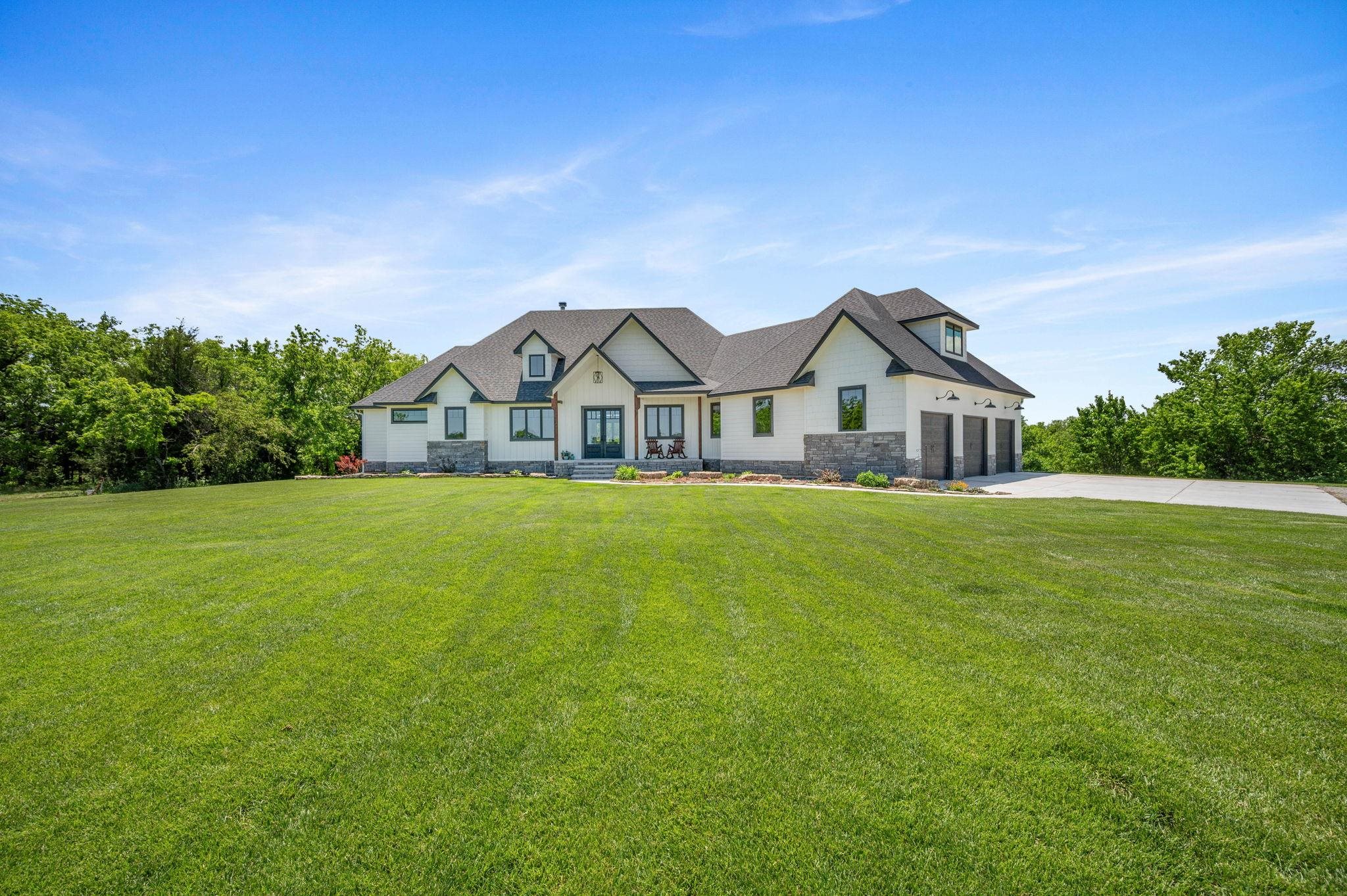 10091 SW 180th Rd, Douglass, Virginia image 2
