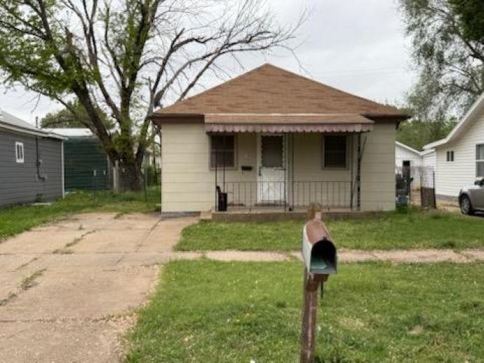 915 N 8th St, Salina, Kansas image 1