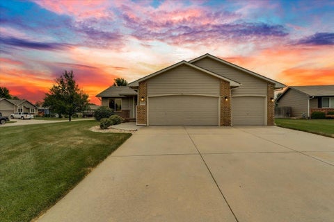 Homes For Sale - 12101 W Jewell Ct<br/> Wichita, KS 67235