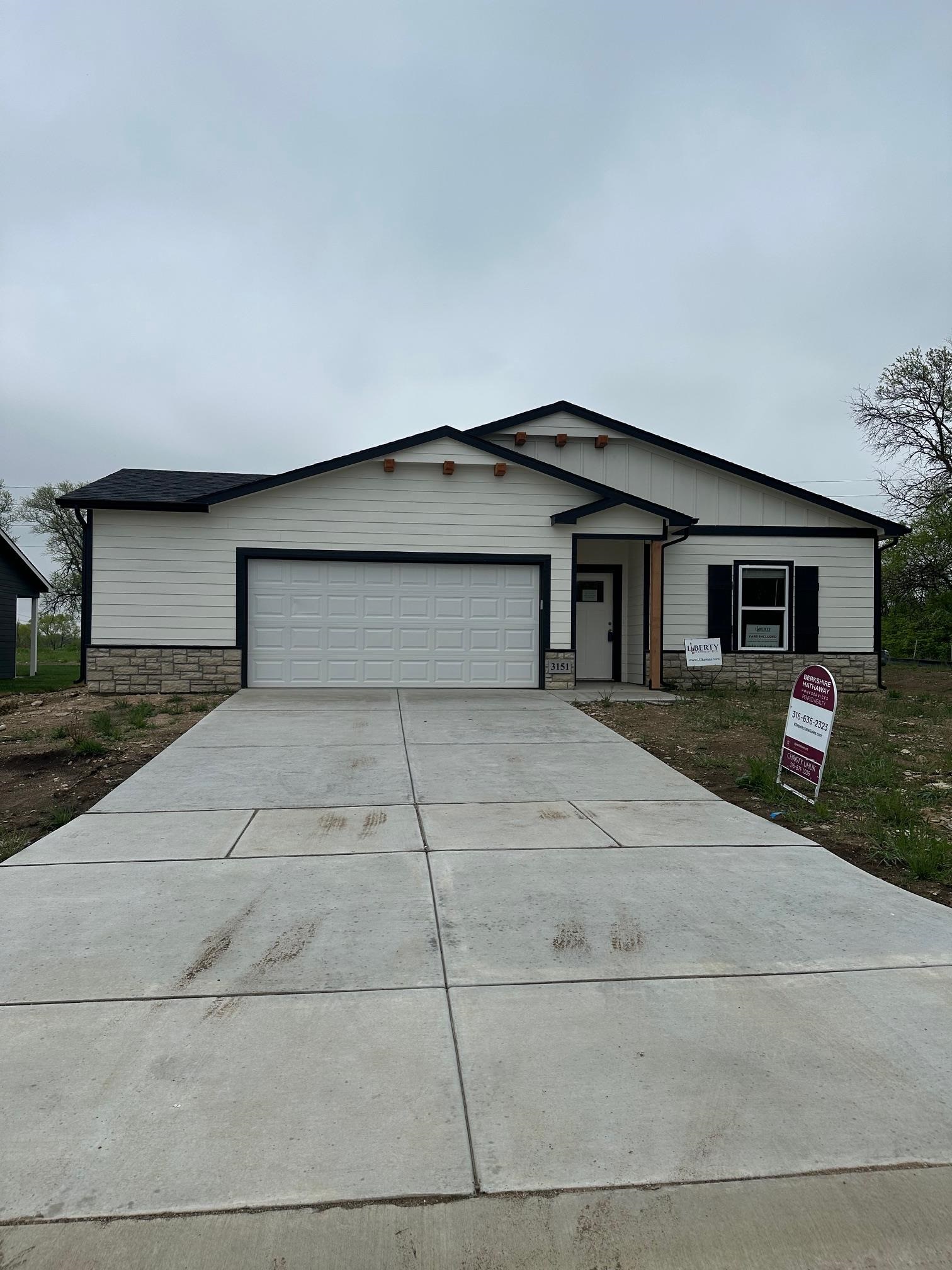 3151 E Highridge Ct, Park City, Kansas image 2