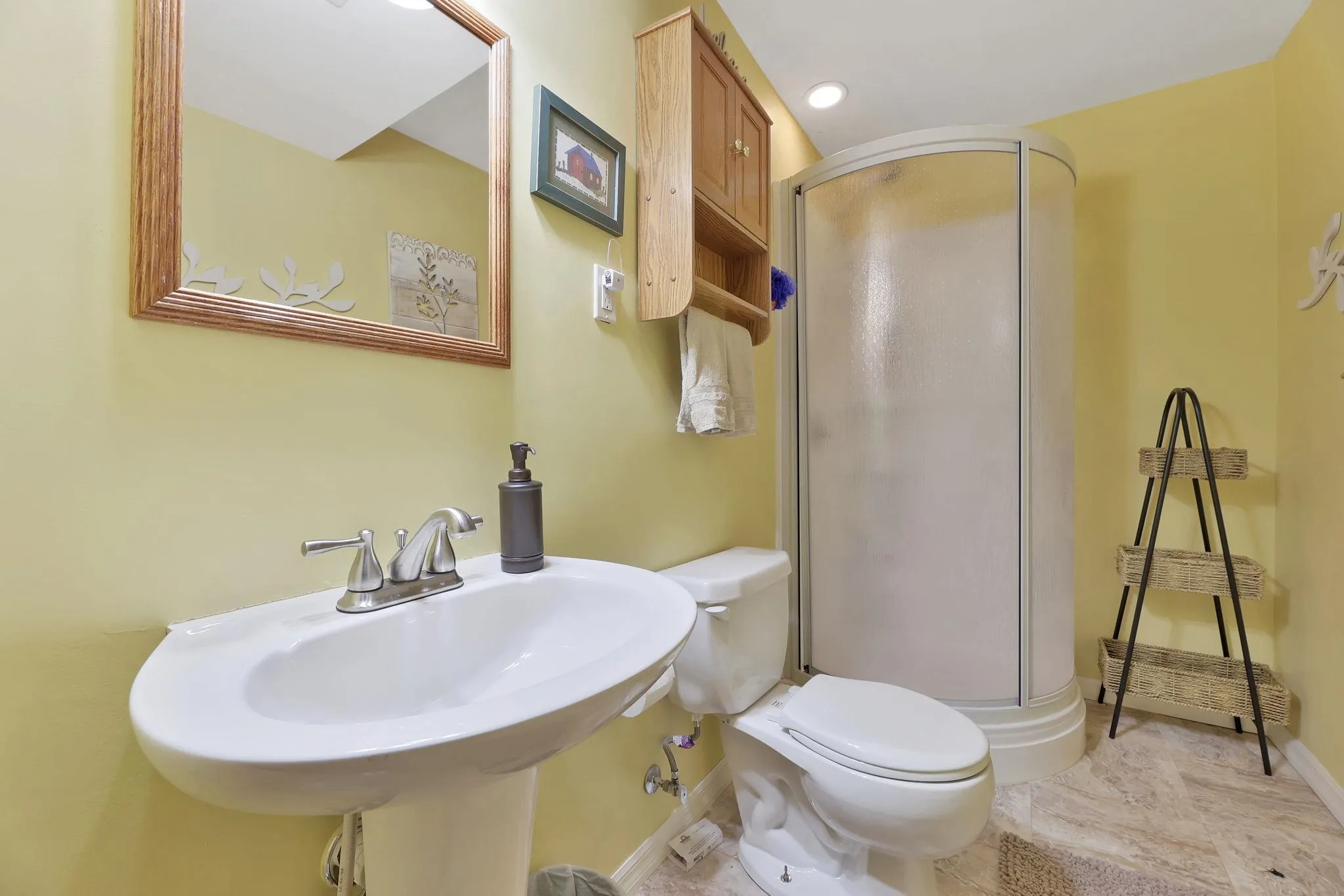 Wichita, Kansas 67209, United States, 2 Bedrooms Bedrooms, ,3 BathroomsBathrooms,Residential,Active,225533