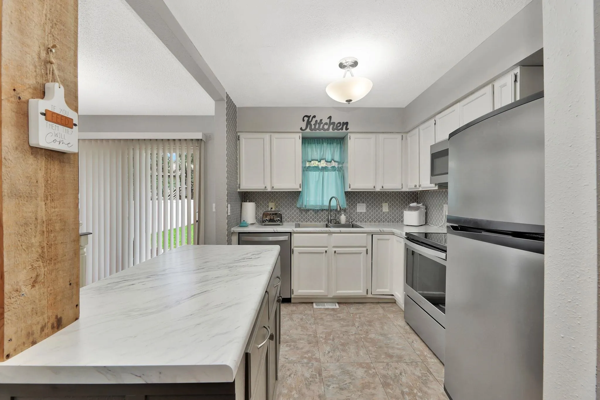 Wichita, Kansas 67209, United States, 2 Bedrooms Bedrooms, ,3 BathroomsBathrooms,Residential,Active,225533