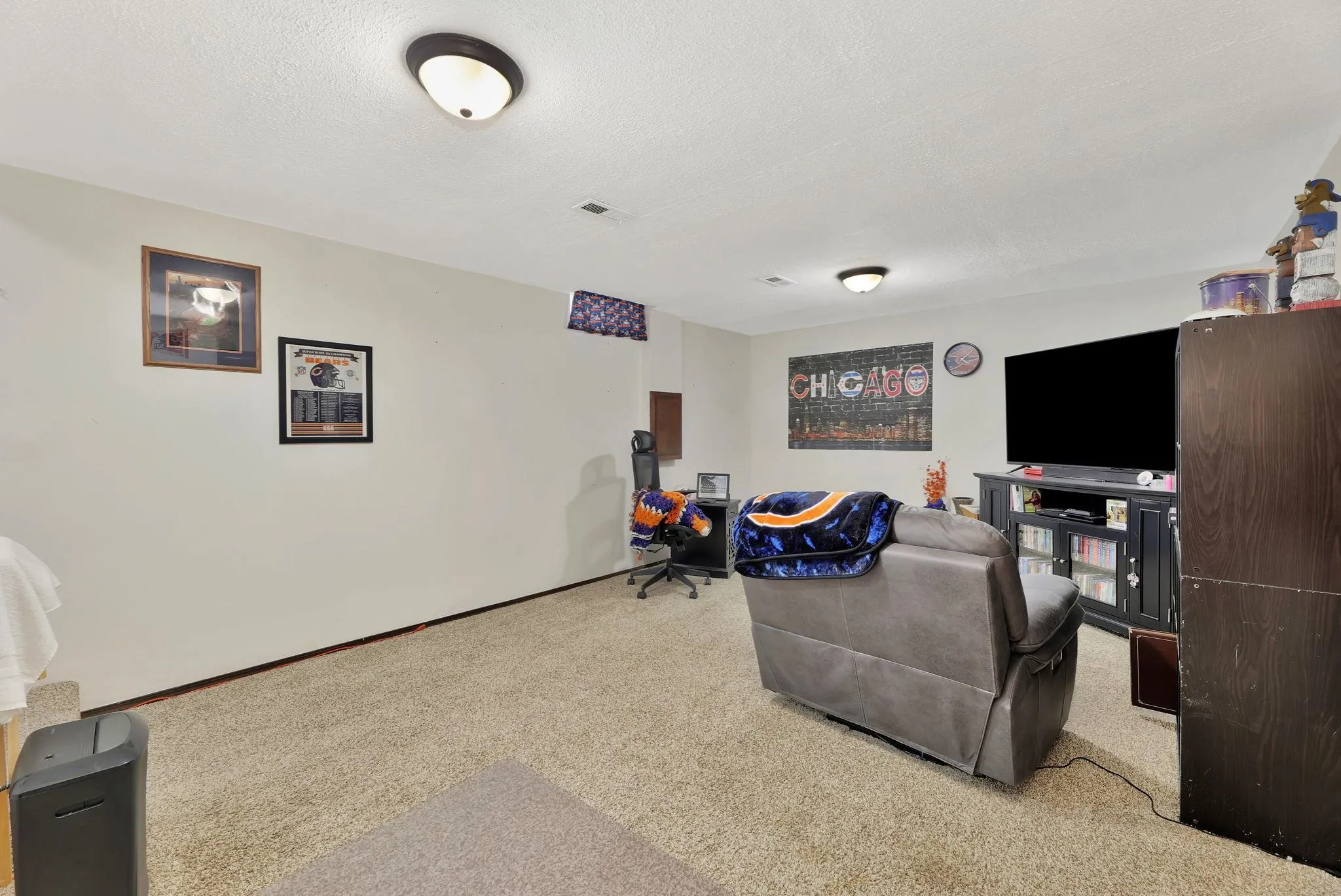 Wichita, Kansas 67209, United States, 2 Bedrooms Bedrooms, ,3 BathroomsBathrooms,Residential,Active,225533