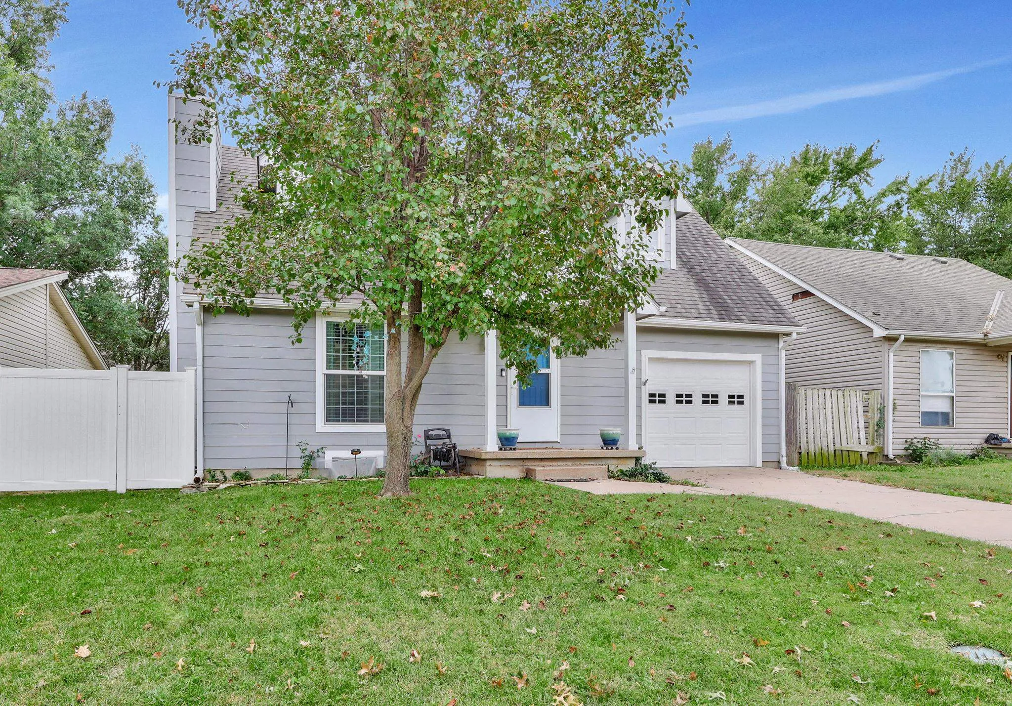 Wichita, Kansas 67209, United States, 2 Bedrooms Bedrooms, ,3 BathroomsBathrooms,Residential,Active,225533