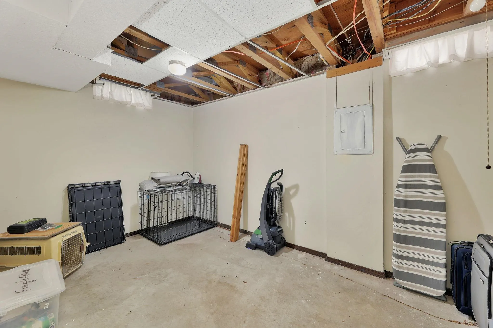 Wichita, Kansas 67209, United States, 2 Bedrooms Bedrooms, ,3 BathroomsBathrooms,Residential,Active,225533