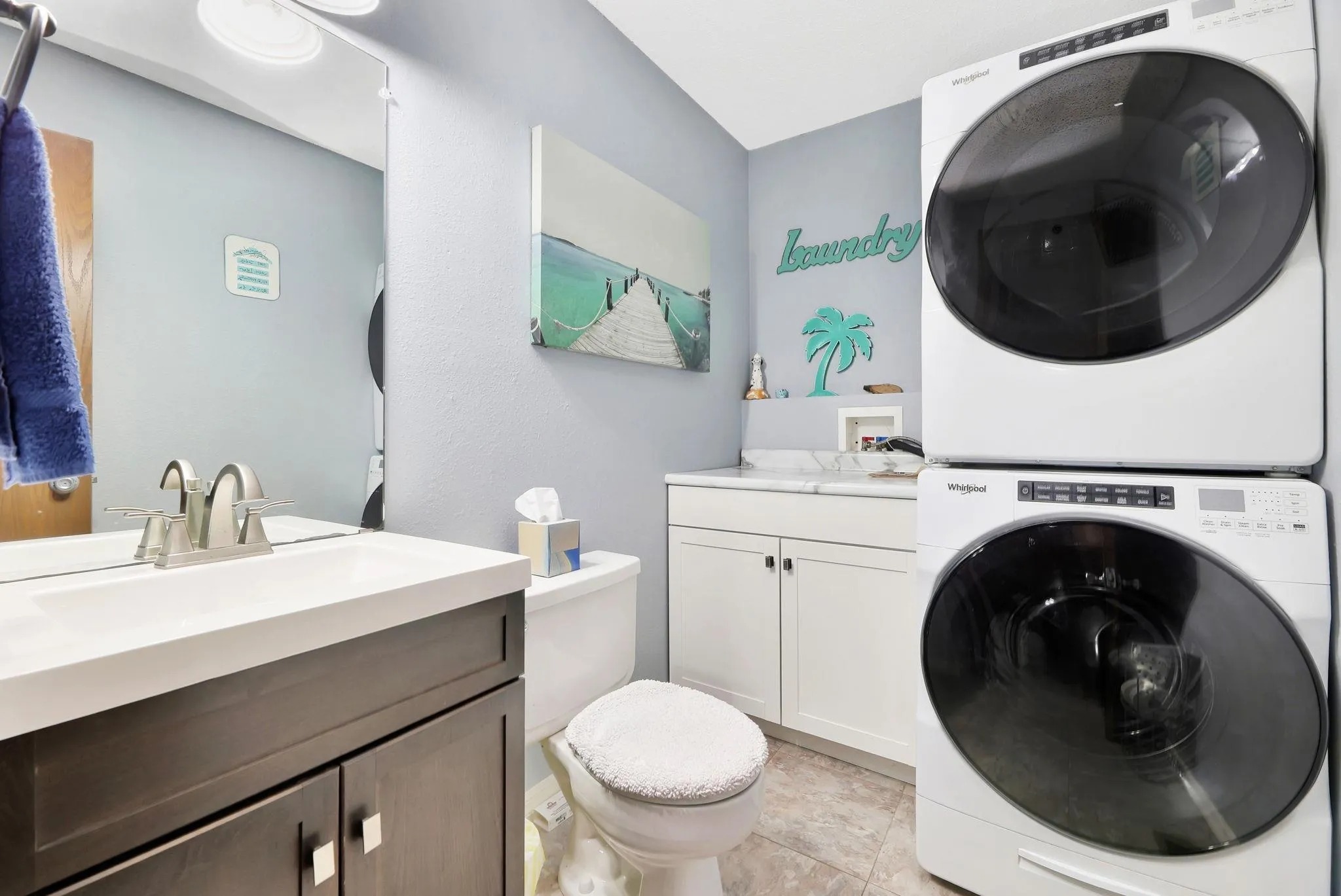 Wichita, Kansas 67209, United States, 2 Bedrooms Bedrooms, ,3 BathroomsBathrooms,Residential,Active,225533