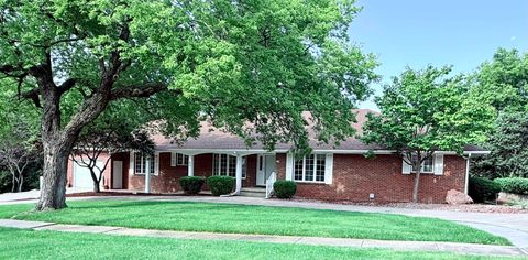 Homes For Sale - 111 N Elm St<br/> Marion, KS 66861