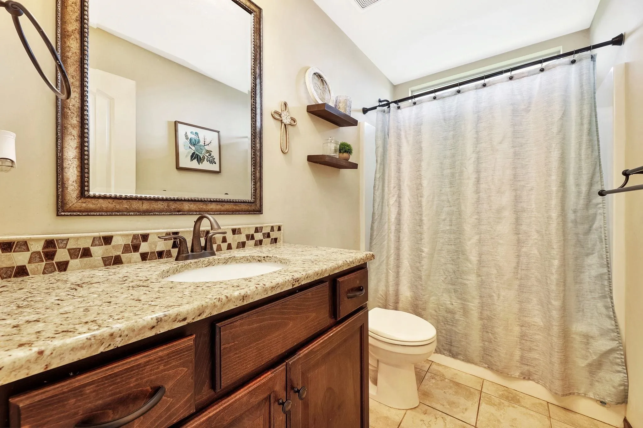 Wichita, Kansas 67205, United States, 5 Bedrooms Bedrooms, ,3 BathroomsBathrooms,Residential,Pending,43893