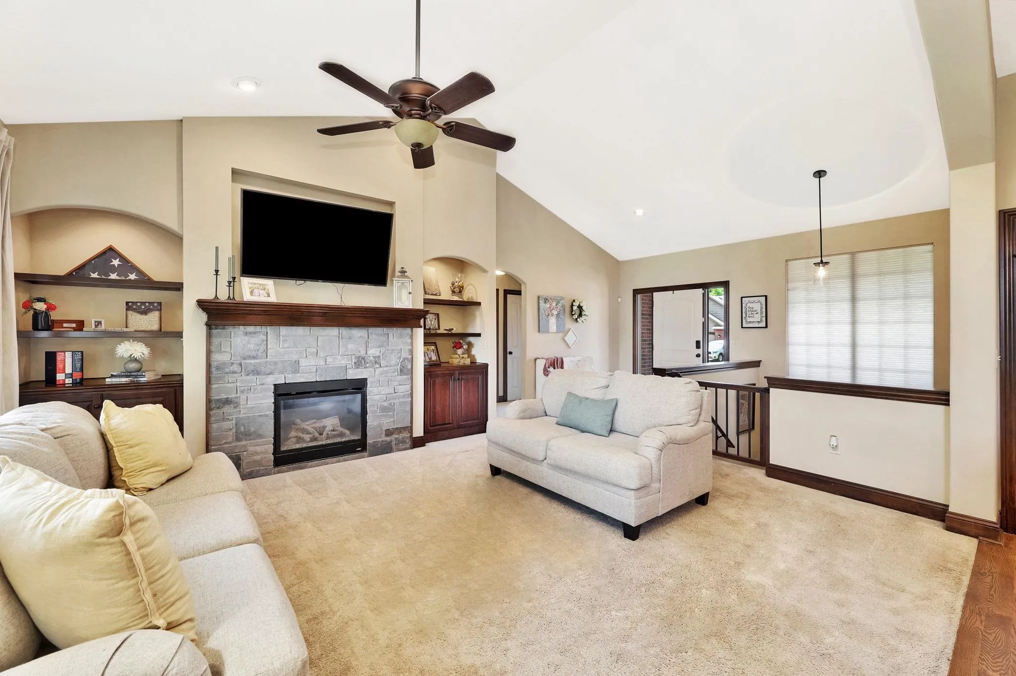 Wichita, Kansas 67205, United States, 5 Bedrooms Bedrooms, ,3 BathroomsBathrooms,Residential,Pending,43893