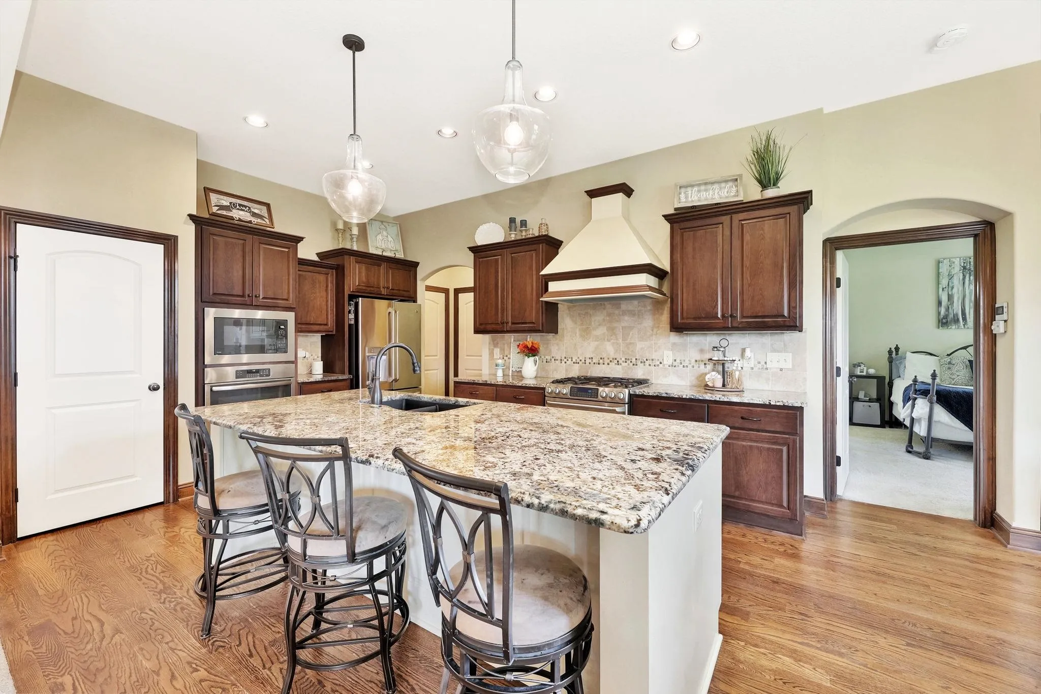 Wichita, Kansas 67205, United States, 5 Bedrooms Bedrooms, ,3 BathroomsBathrooms,Residential,Pending,43893