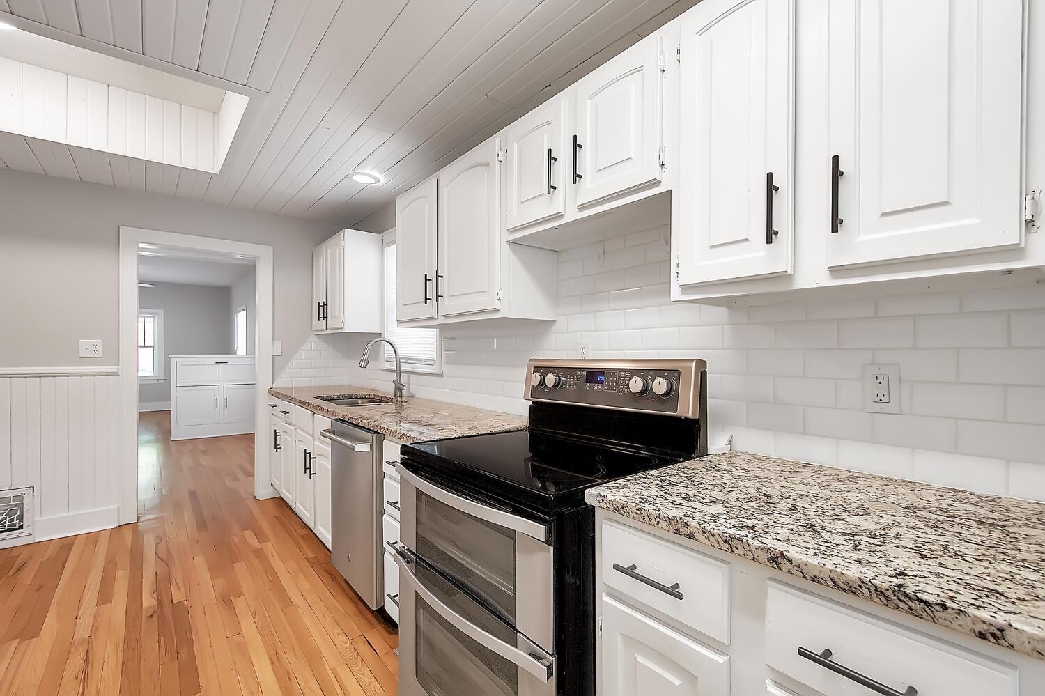 1047 N Porter Ave, Wichita, Kansas image 13