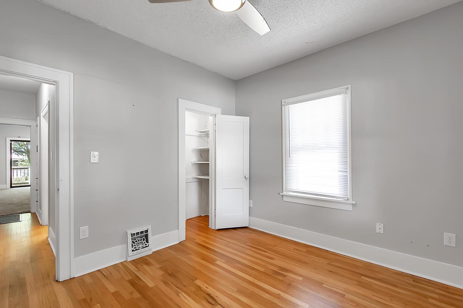1047 N Porter Ave, Wichita, Kansas image 19