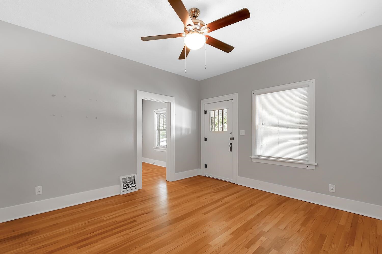 1047 N Porter Ave, Wichita, Kansas image 7