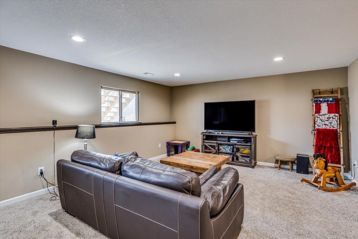 2604 New Spring Ct, Derby, Kansas image 17