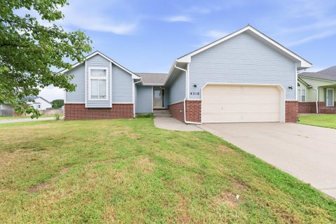 Homes For Sale - 4510 S Doris Ct<br/> Wichita, KS 67215